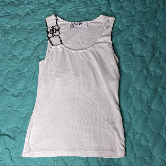 Paris Line White Tank Top with Metal Jewel Detailing On 1 Arm - Picture 1 of 4